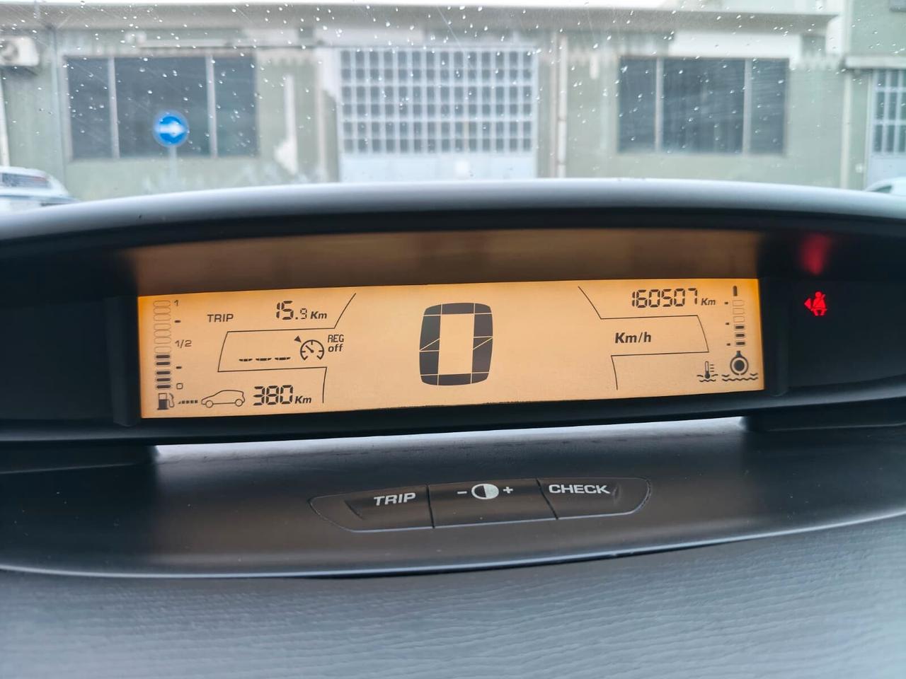 Citroen C4 1.4 Elegance