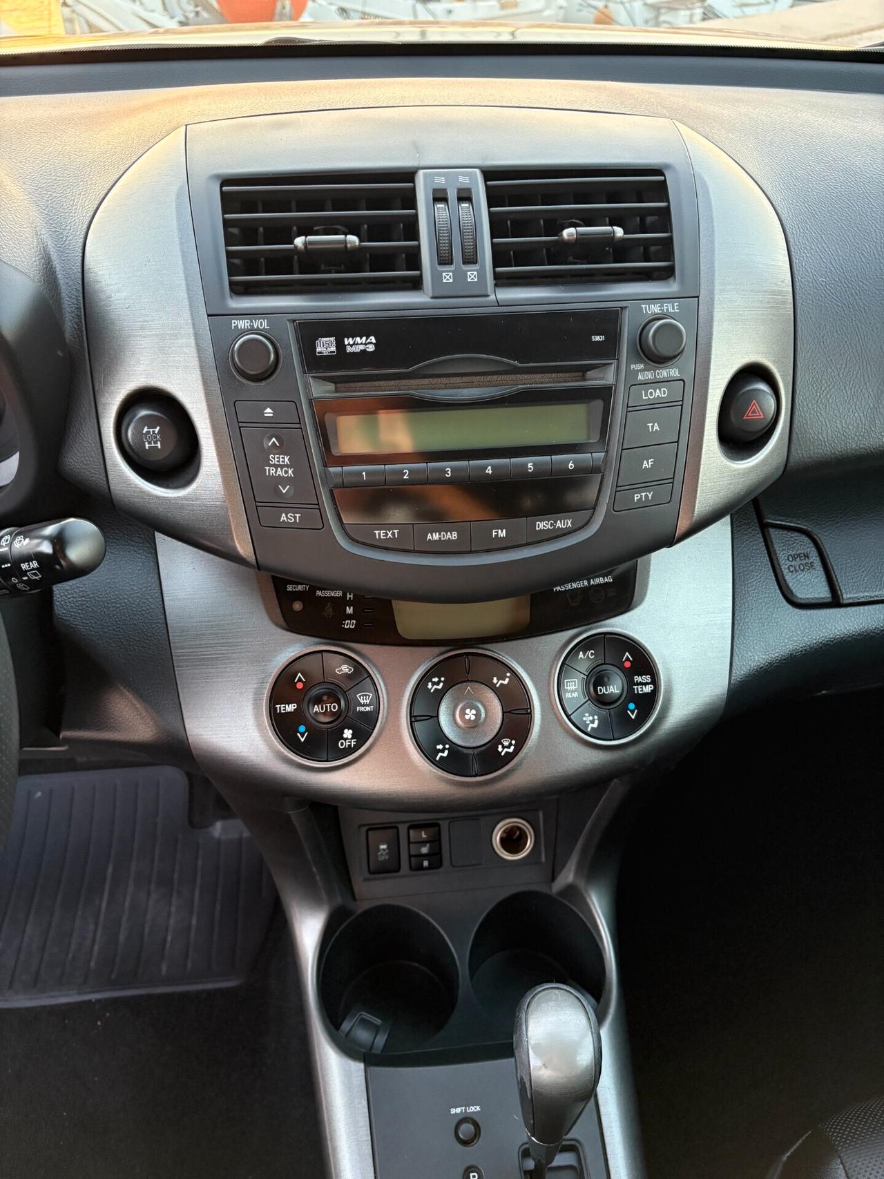 Toyota RAV 4 RAV4 2.2 D-4D 150 CV Lounge