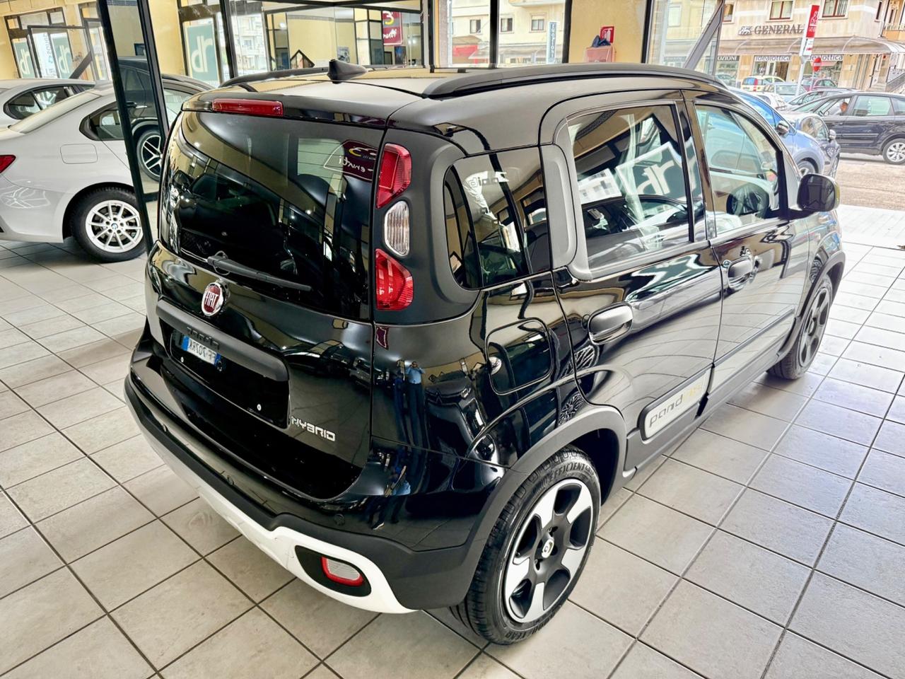 Fiat Panda 1.0 Hybrid Pandina CROSS
