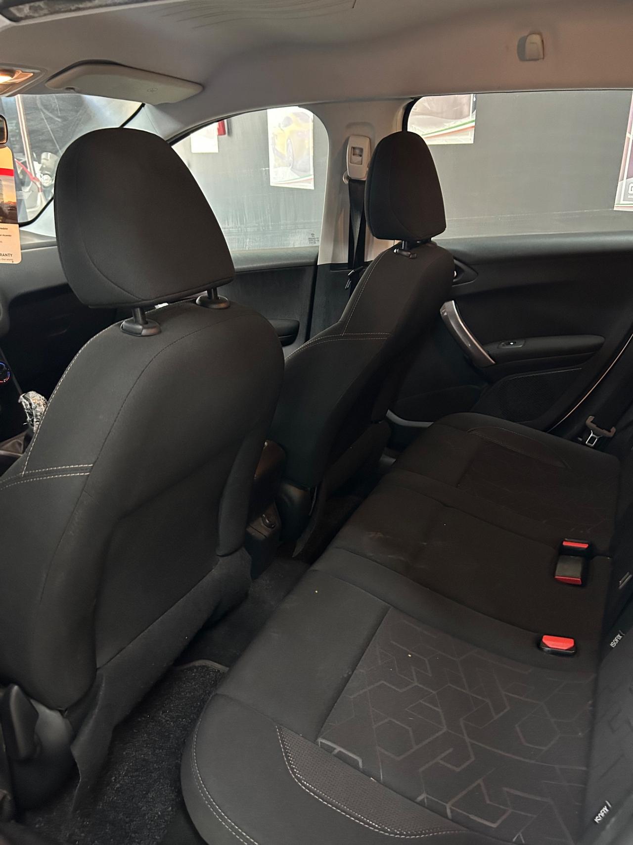 Peugeot 2008 1.4 HDi 68CV Active