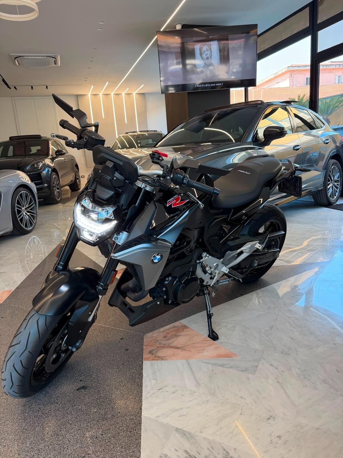 Bmw F 900 R