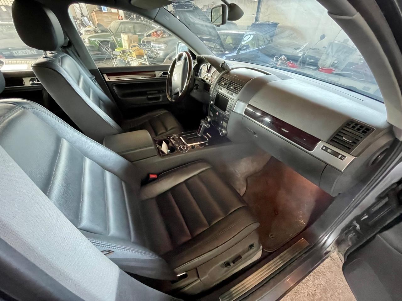 Volkswagen Touareg 5.0 V10 TDI tiptronic *SOLO 85000 KM*