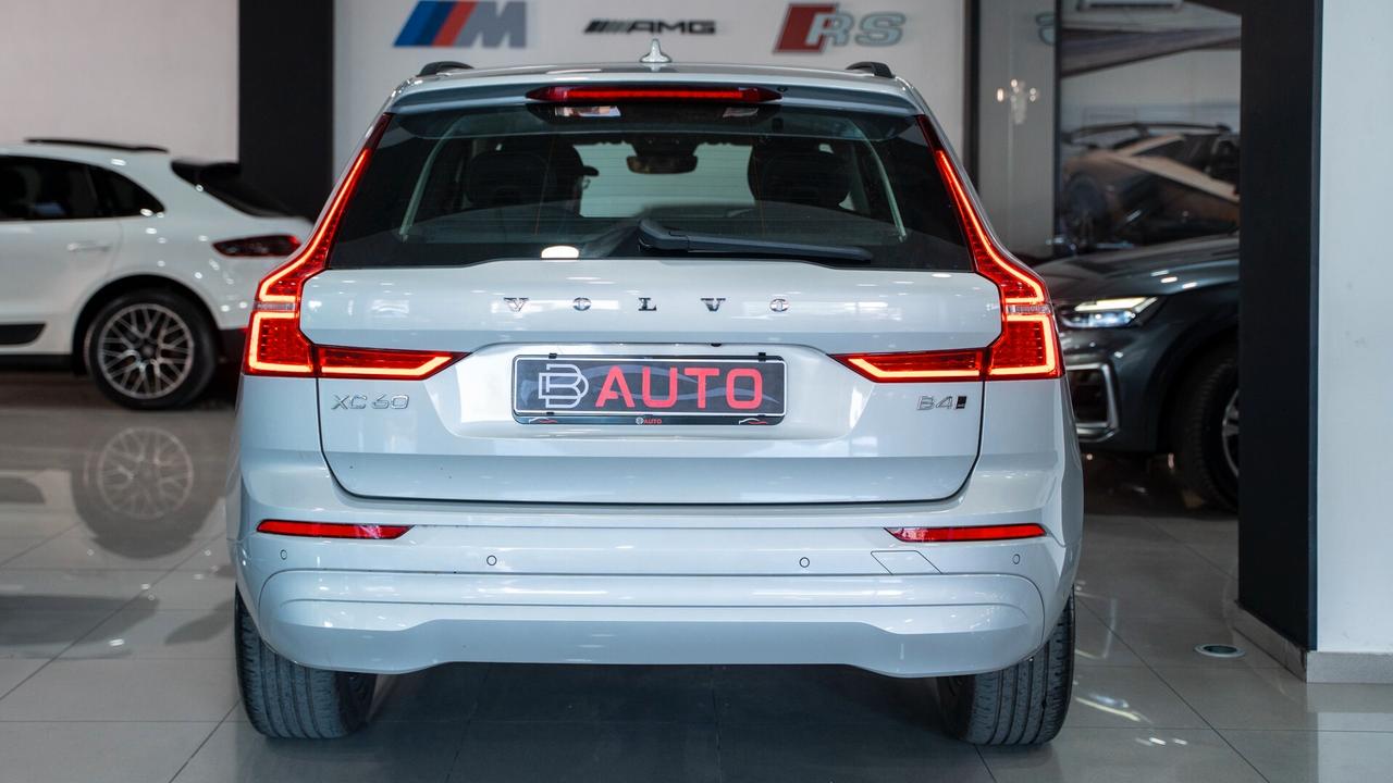 Volvo XC 60 XC60 B4 D 2.0 GEARTRONIC AWD MOMENTUM SPORT LED NAVI FULL OPTIONAL