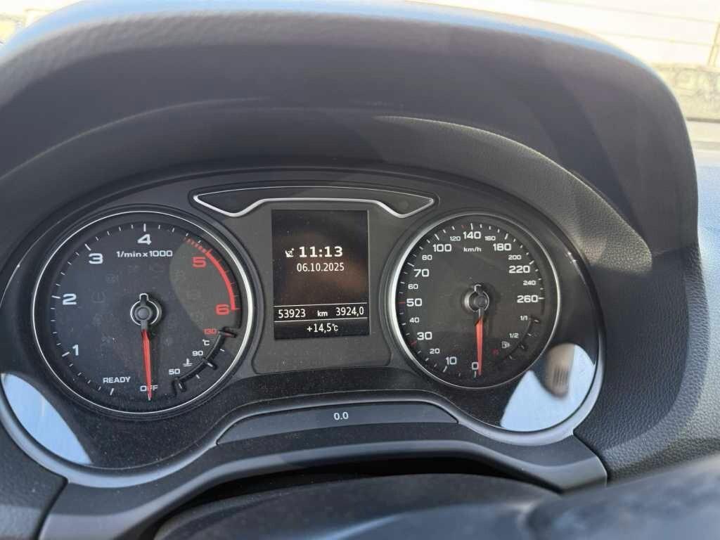 Audi Q2 30 TDI S tronic Business