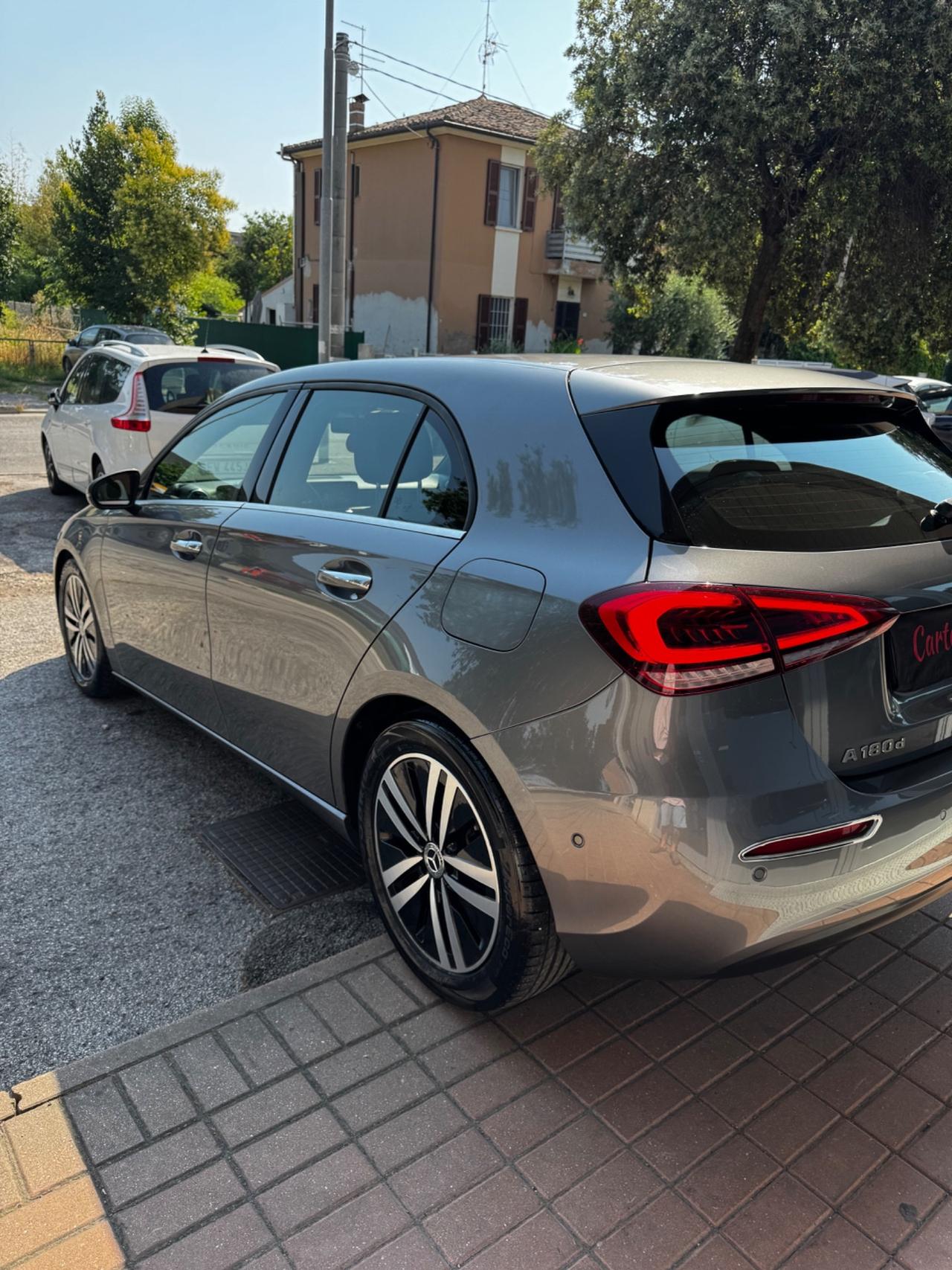 Mercedes-benz A 180 A 180 d Automatic Business Extra