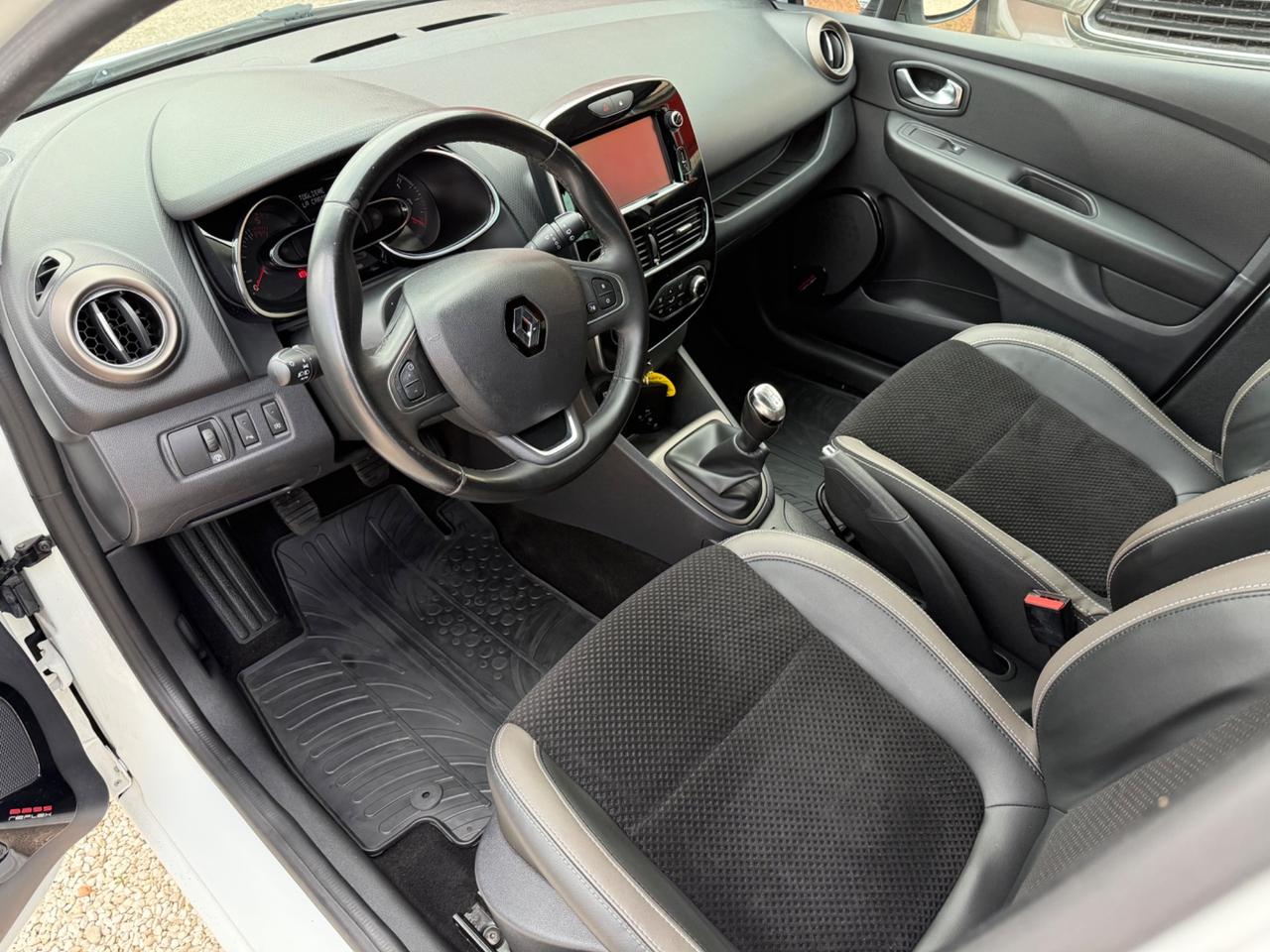 Renault Clio dCi 8V 75 CV Start&Stop 5 porte Energy Intens