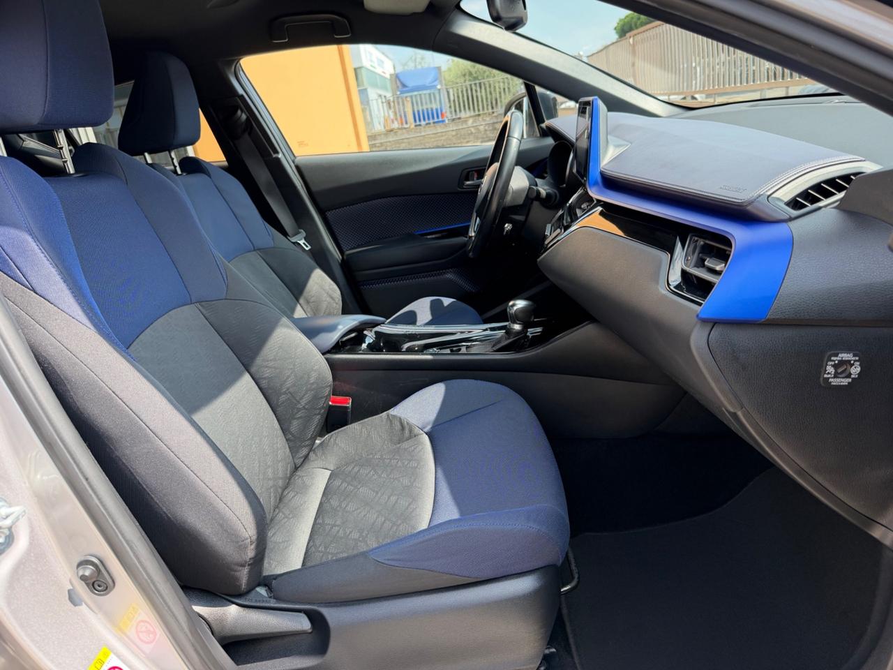 Toyota C-HR 1.8 Hybrid E-CVT Active