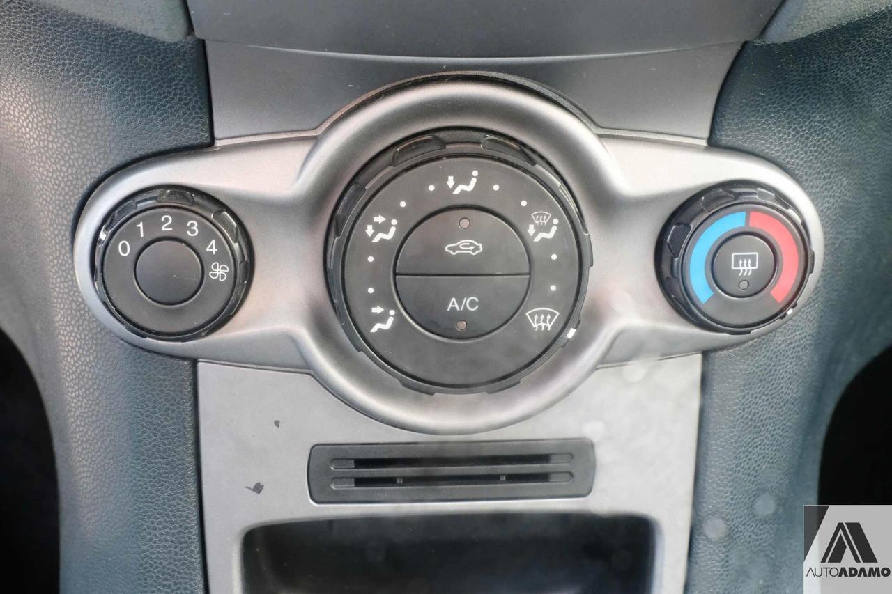 Ford Fiesta 1.4 68 CV