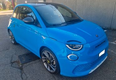 Abarth 500e Scorpionissima