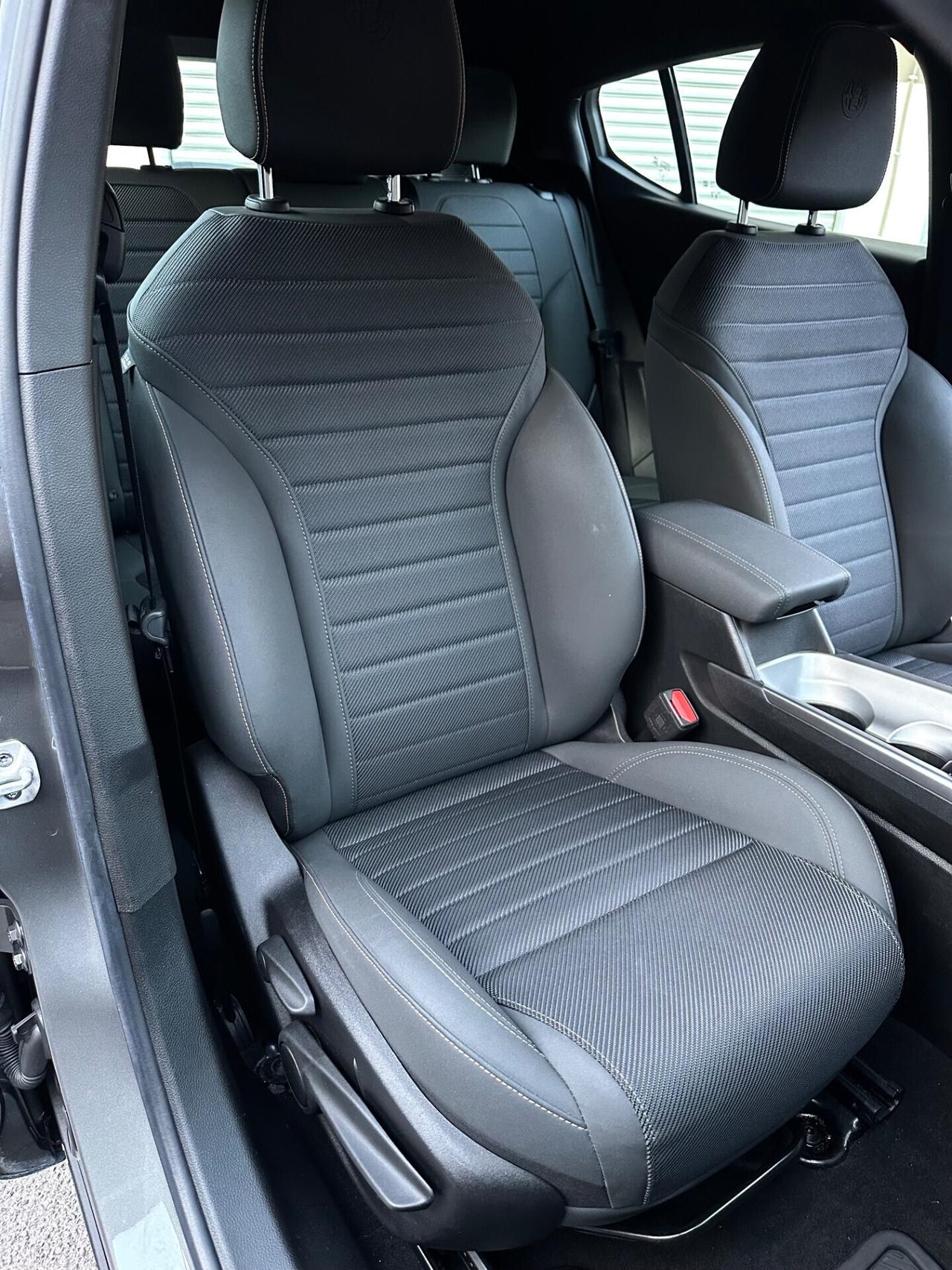 Alfa Romeo Tonale 1.6 diesel 130cv TCT6 Ti