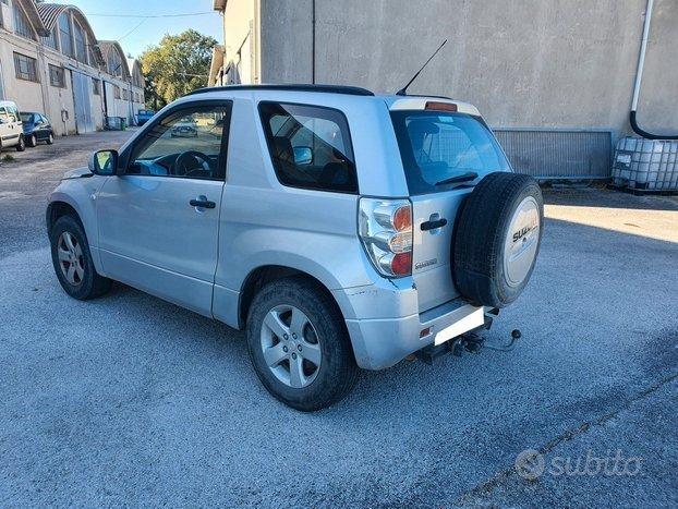 Suzuki Grand Vitara 1.6i 16V 3p. 4WD Metano