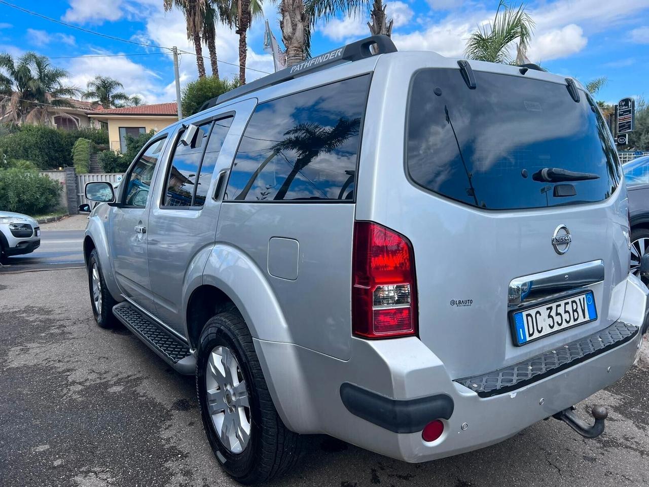 Nissan Pathfinder 2.5 dCi XE Plus