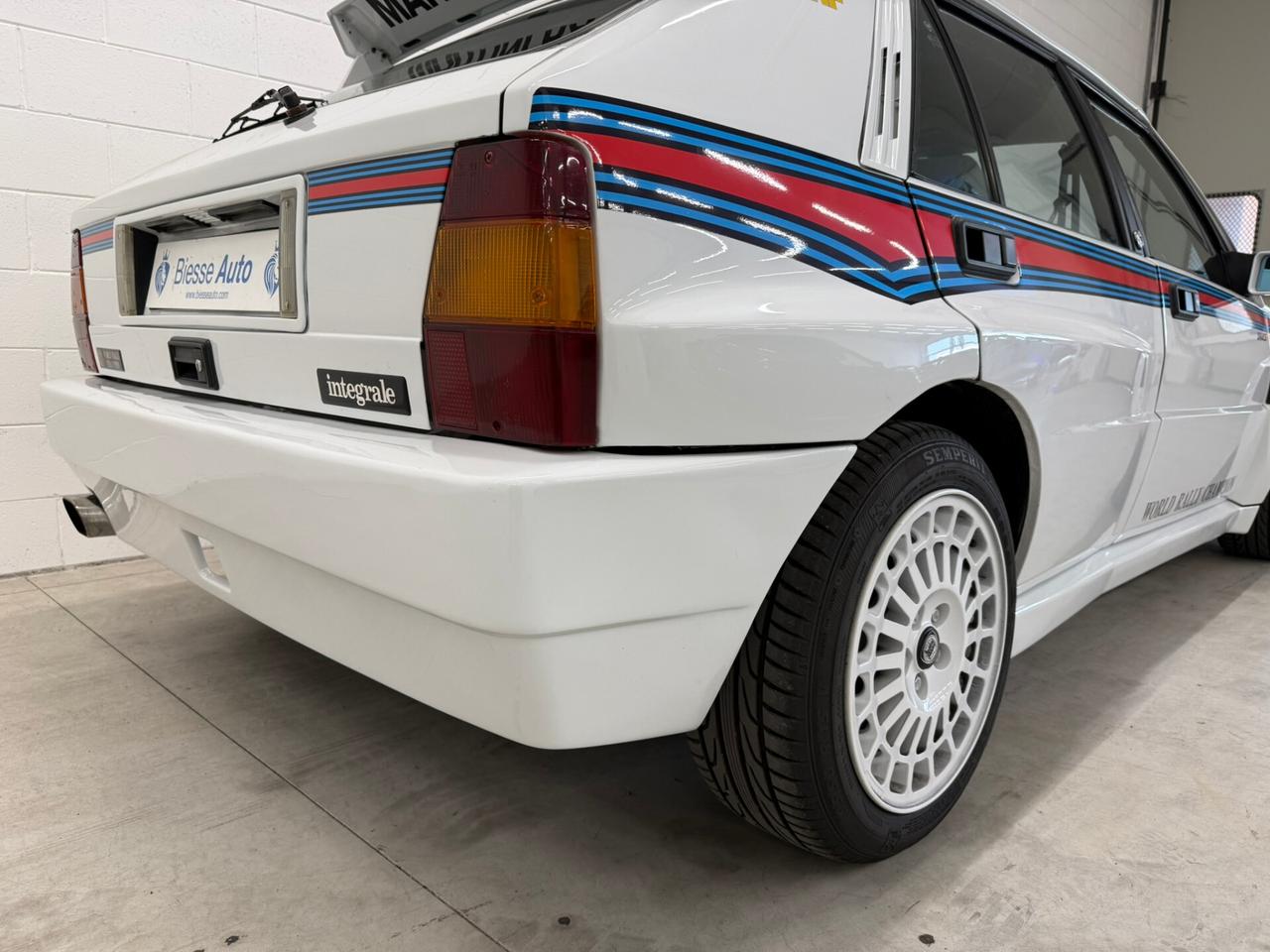Lancia Delta HF TURBO KIT EVOLUZIONE LIVREA MARTINI