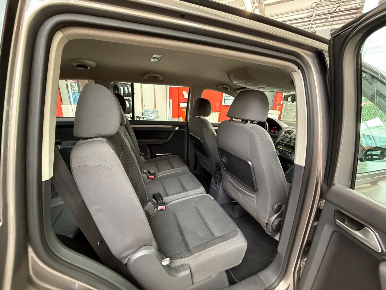 Touran 1.9 TDI 105CV DPF DSG SPORTLINE 7 posti