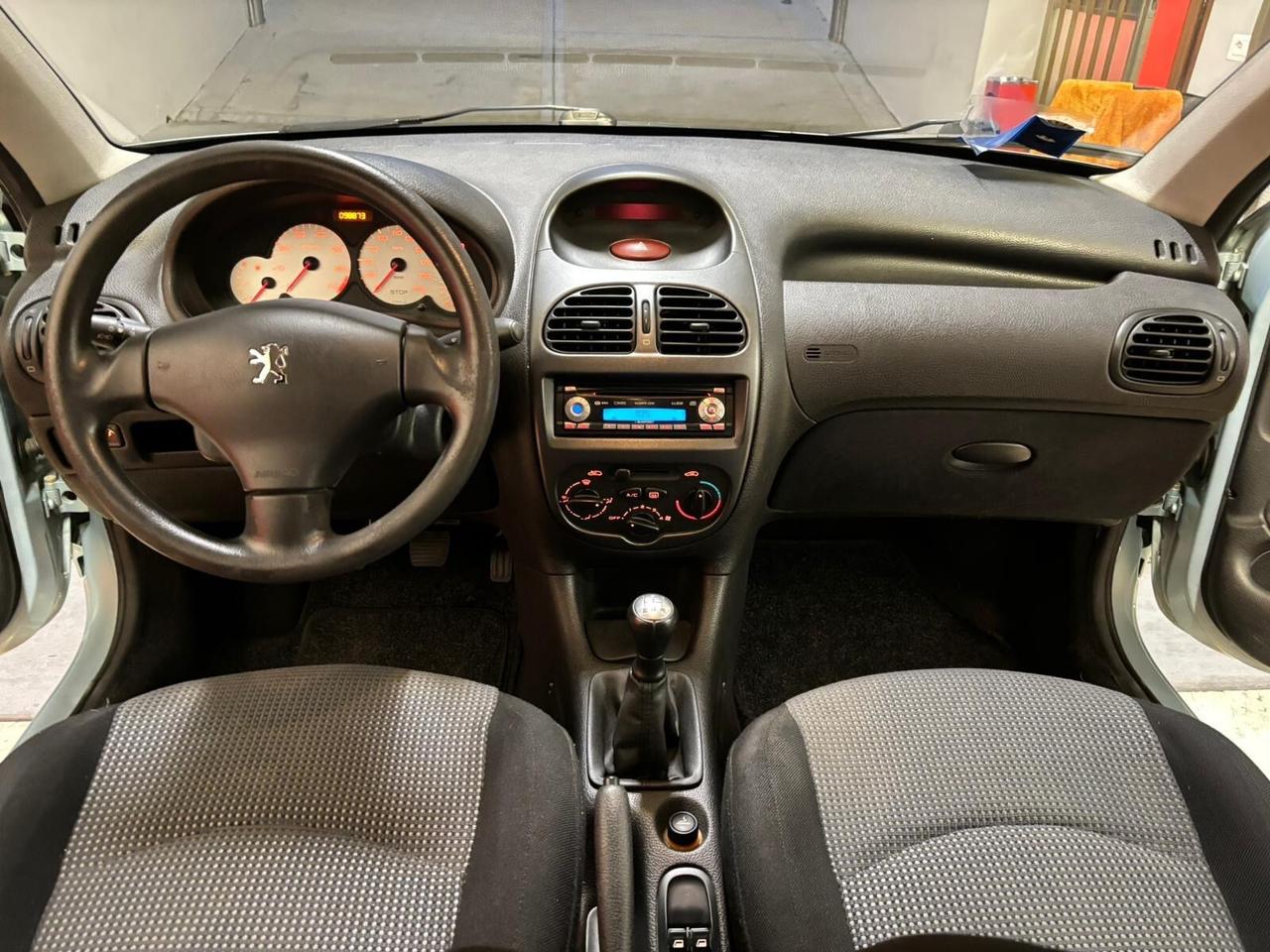 Peugeot 206 Peugeot 206 1.1 5p 60 (cv) OK NEOPATENTATI.