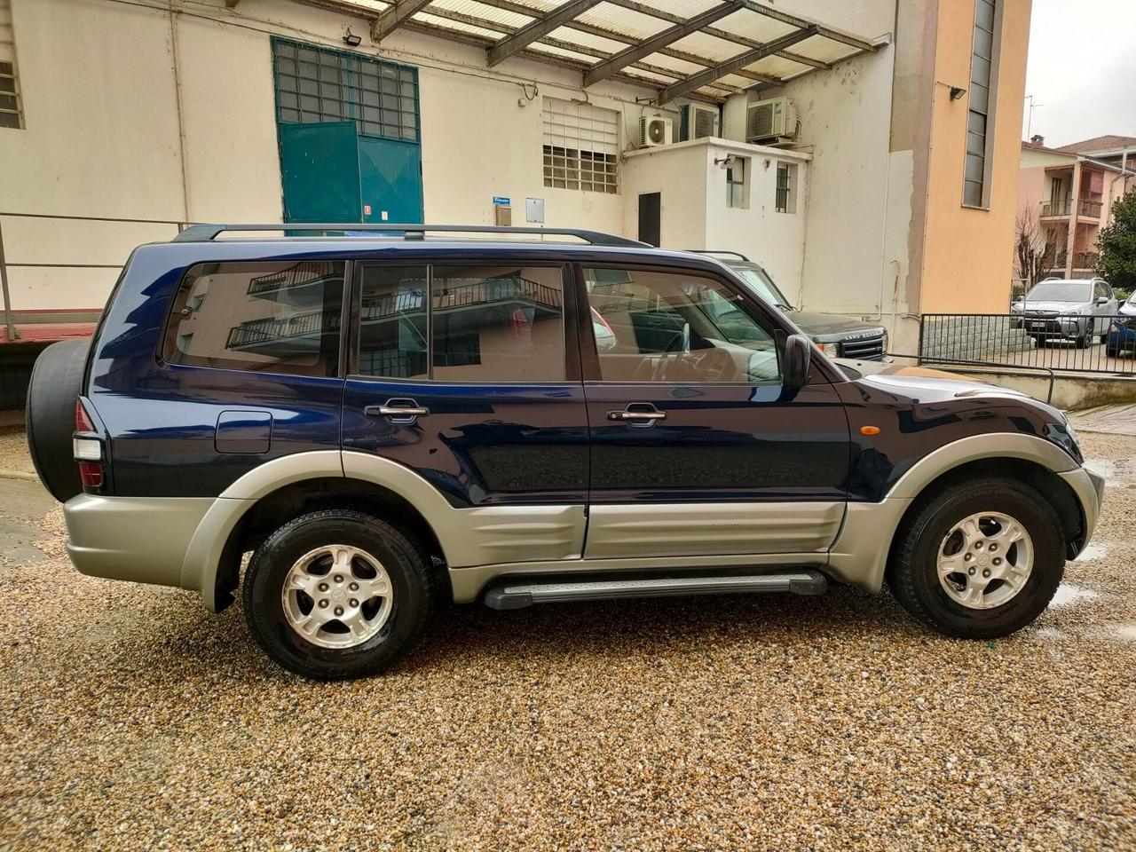 Mitsubishi Pajero 3.2 16V DI-D 5p. GLS2 7 posti