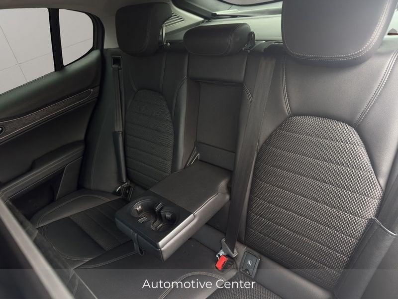 Alfa Romeo Stelvio 2.2 Turbo Diesel 190CV AT8 Q4 B-Tech