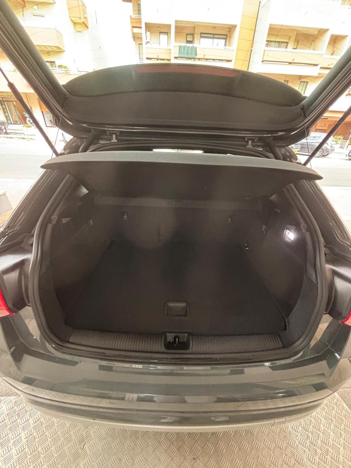 Audi Q2 2.0 TDI quattro S tronic Design