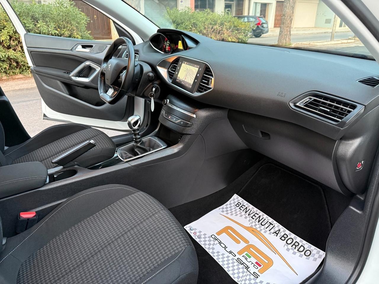 Peugeot 308 1.5 BlueHDi 100 SW NAVI CARPLAY – 2019