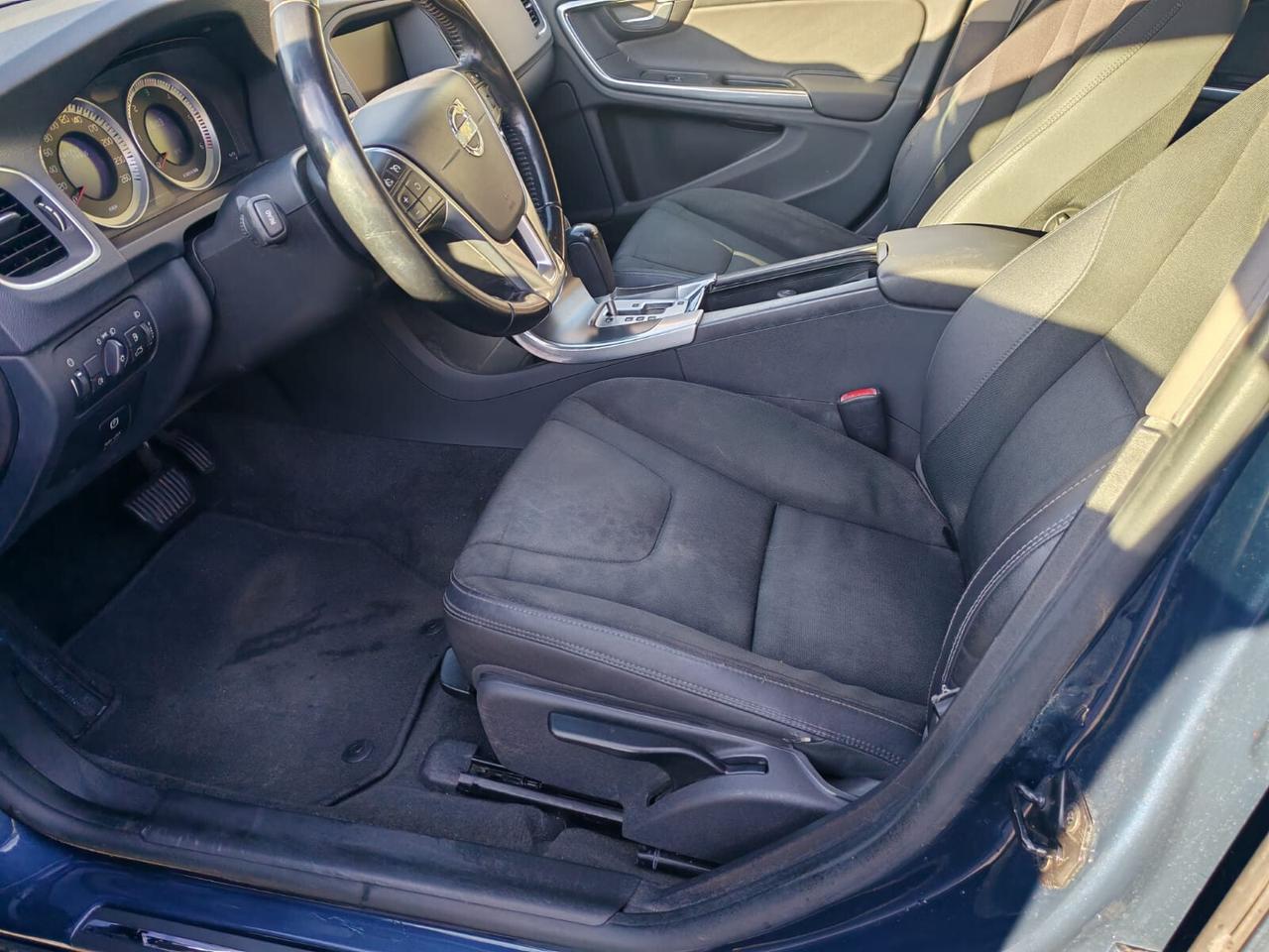 Volvo V60 D3 Geartronic Summum