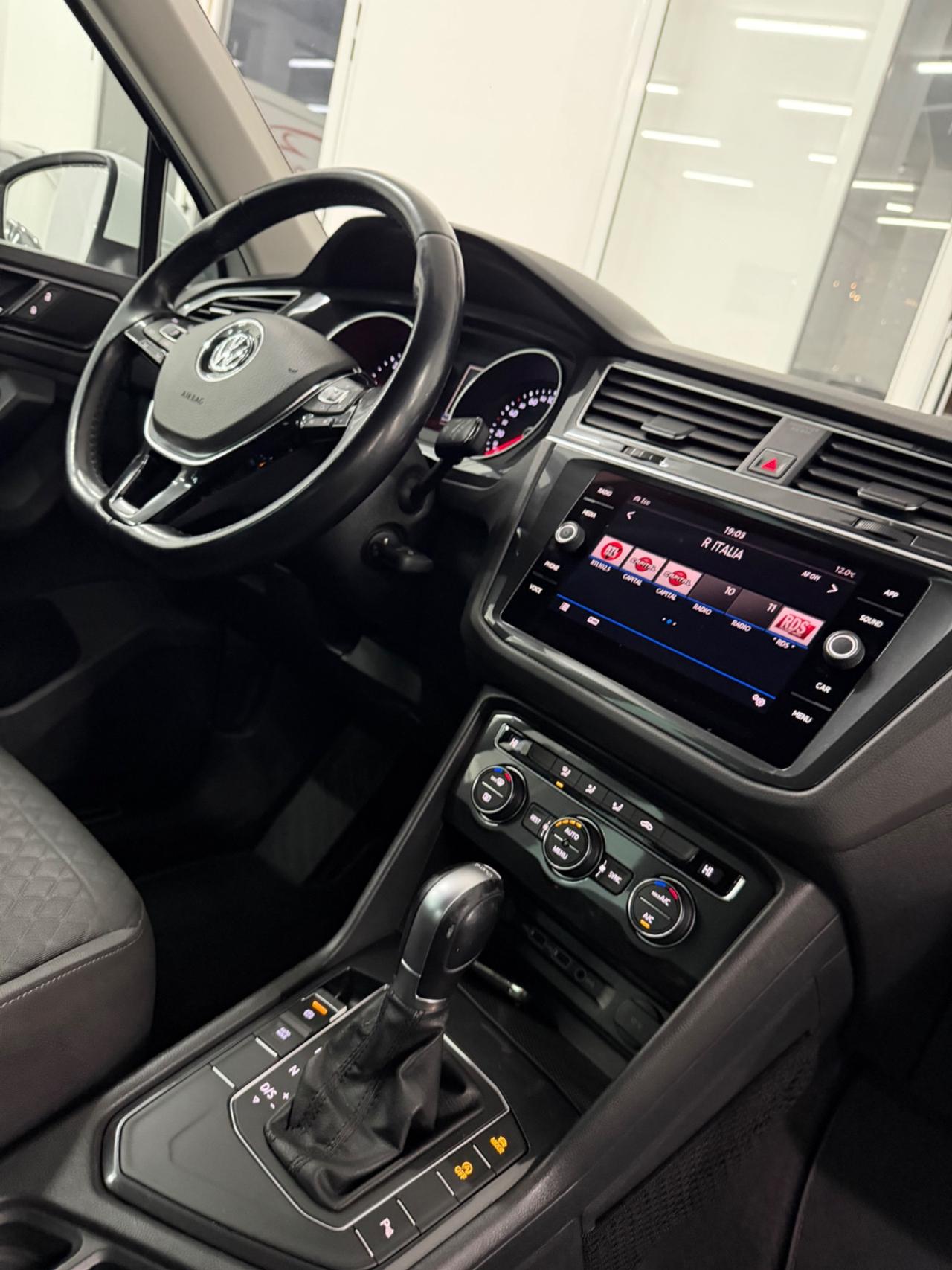 VW Tiguan 2.0 150 CV DSG R-Line FINANZIABILE