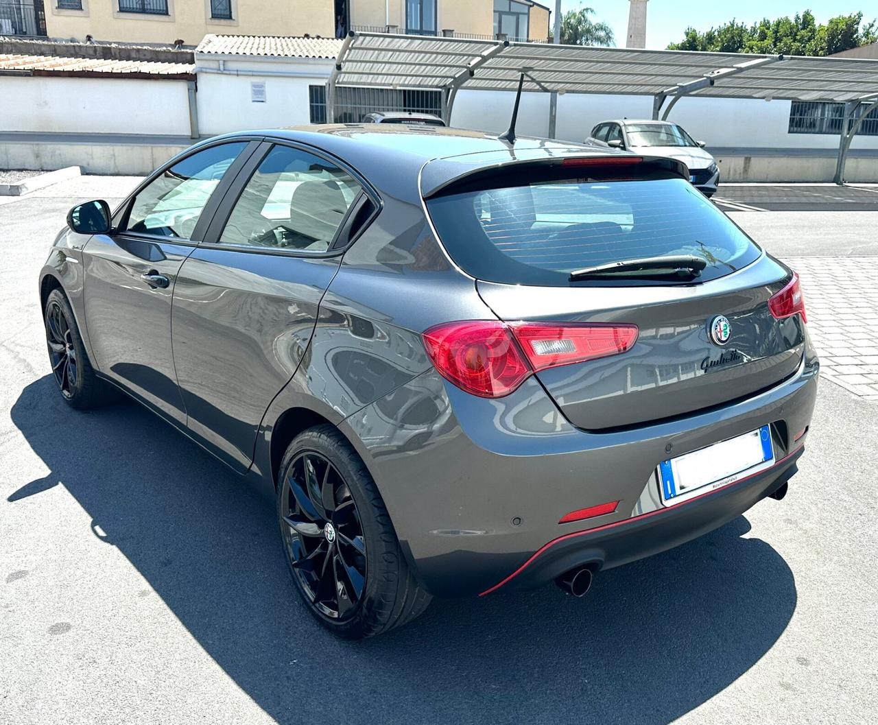 Alfa Romeo Giulietta 2.0 JTDm-2 150 CV allestimenti sportiva quadrifoglio