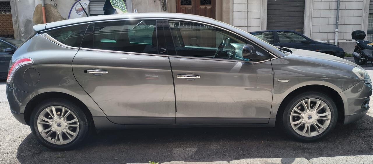 Lancia Delta 1.6 MJT DPF Gold