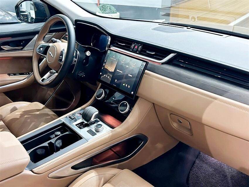 Jaguar F-Pace 2.0 D 204 CV AWD aut. SE