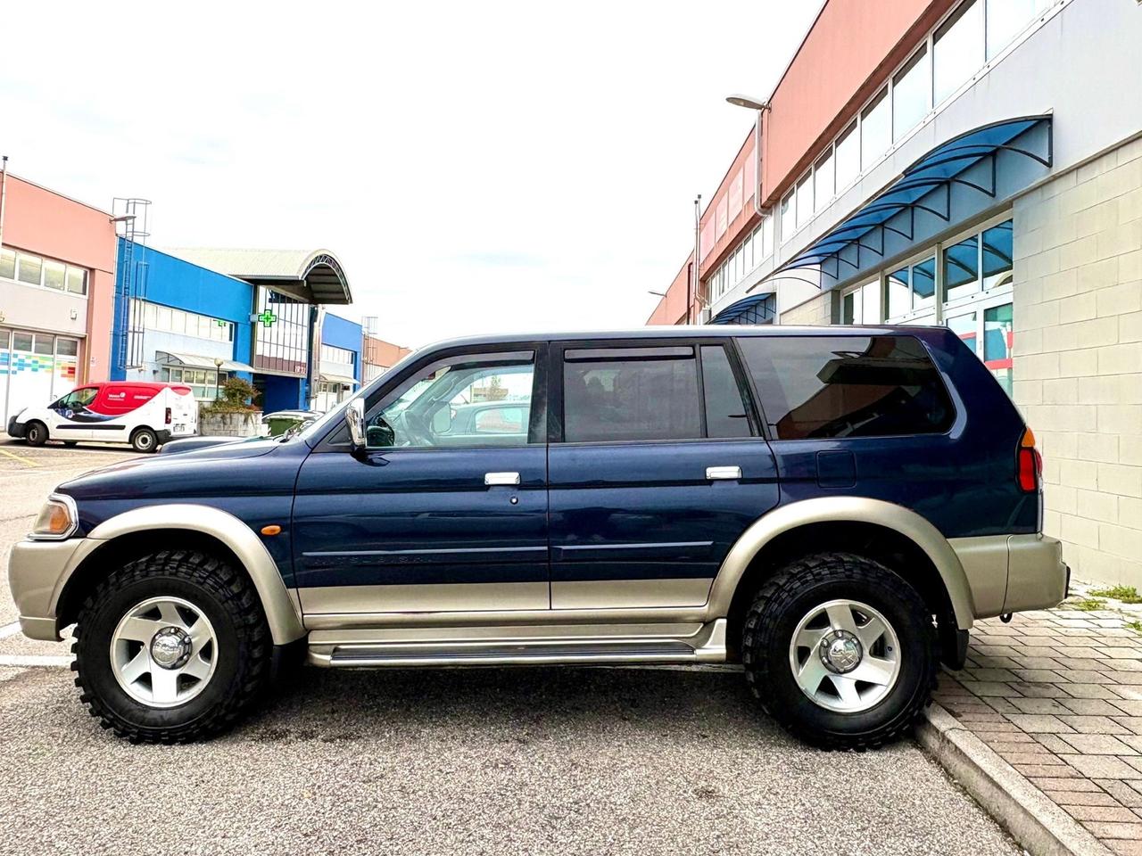 Mitsubishi Pajero Sport 2.5 TDI GLS