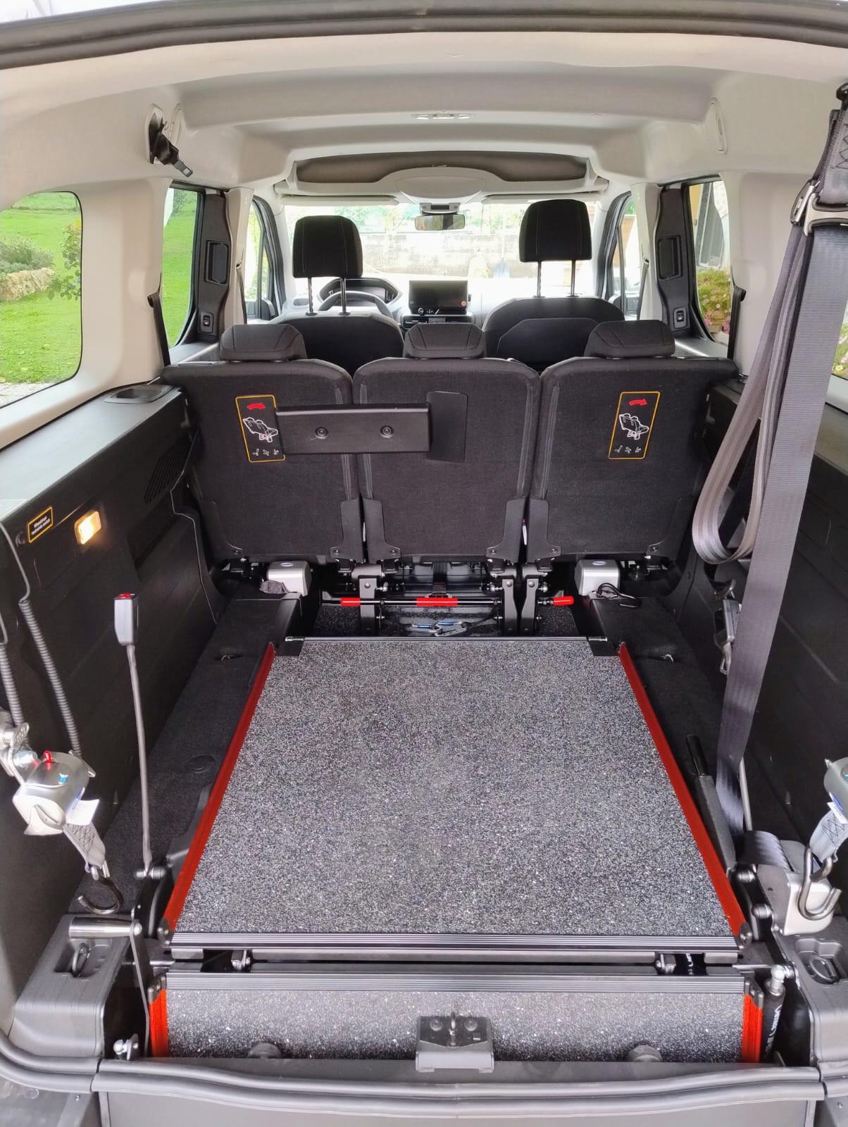 PEUGEOT RIFTER TRASPORTO DISABILI RIBASSATO