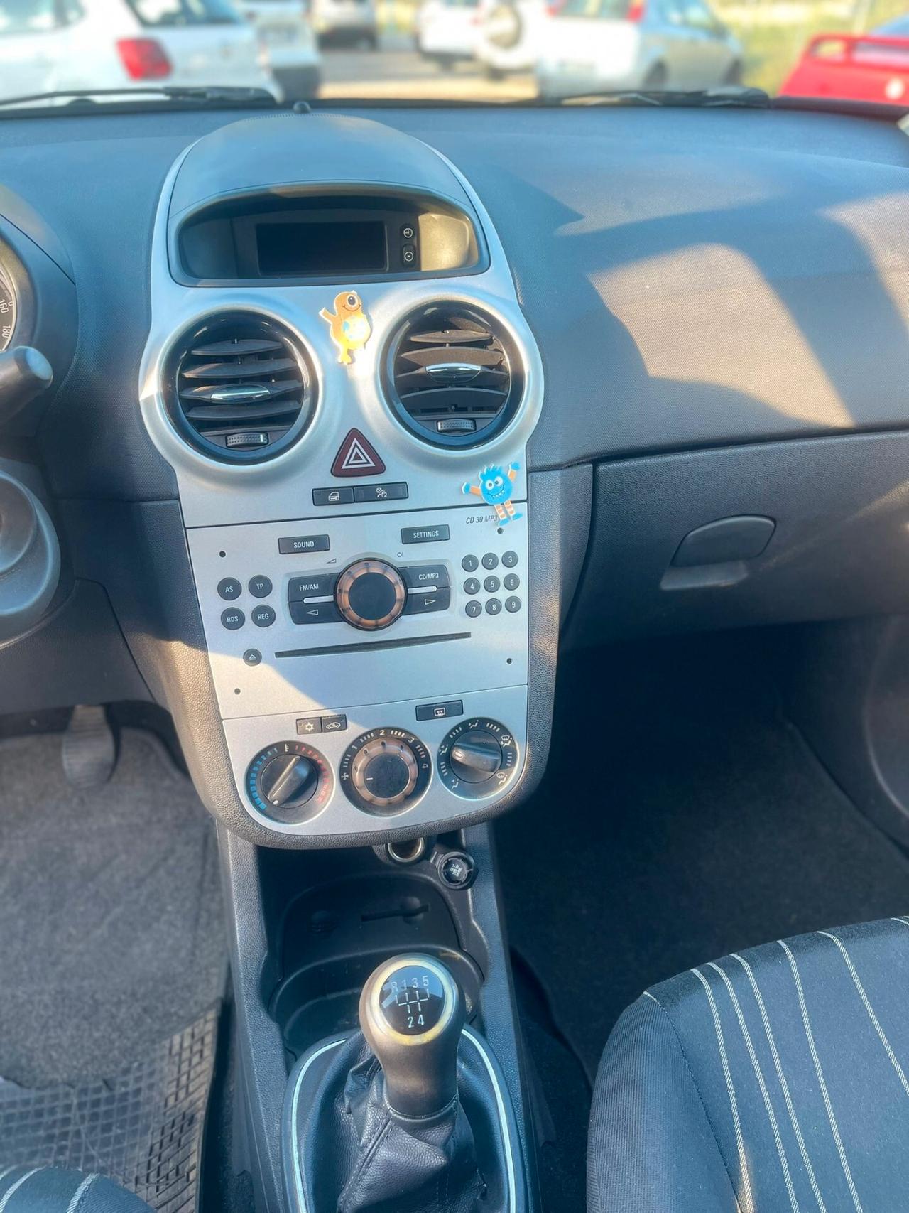 Opel Corsa 1.2 5 porte Easytronic Cosmo