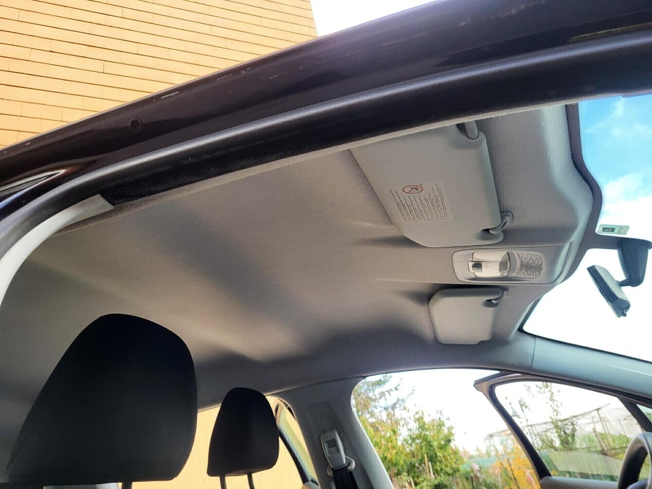 PEUGEOT 208 1,4 HDI-UNICA PROPRIETAR-4 REVISIONI