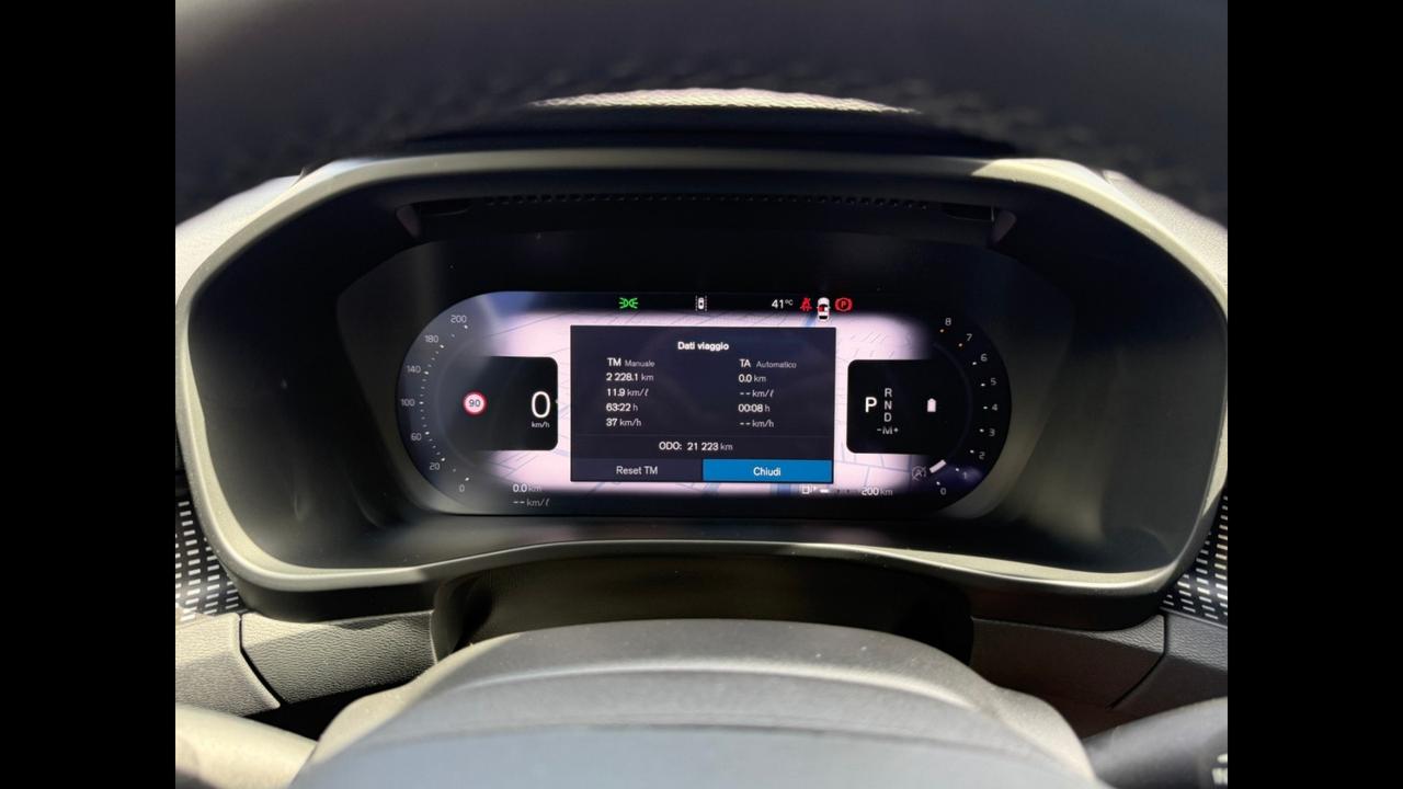 VOLVO XC40 Core B3 AUT
