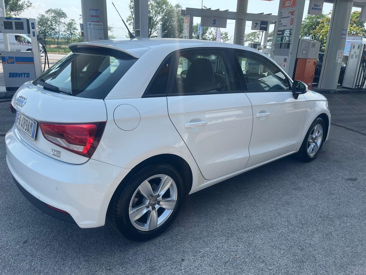Audi A1 SPB 1.0 TFSI ultra S tronic Metal plus