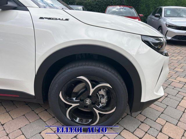 ALFA ROMEO Junior 1.2 145 CV Hybrid eDCT6 Speciale KM 0