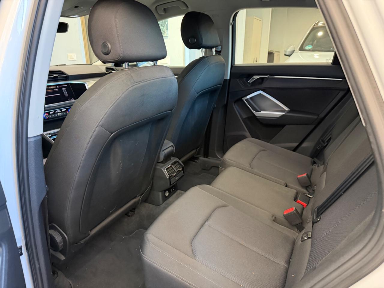 Audi Q3 35 TDI S tronic Business Advanced