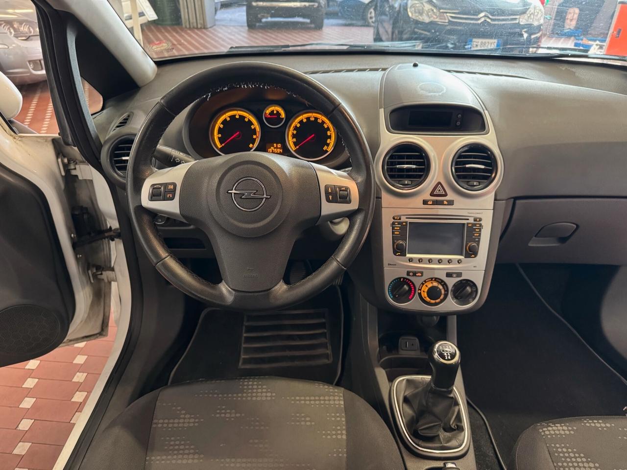 Opel Corsa 1.2 5 porte Cosmo - IDEALE PER NEOPATENTATI