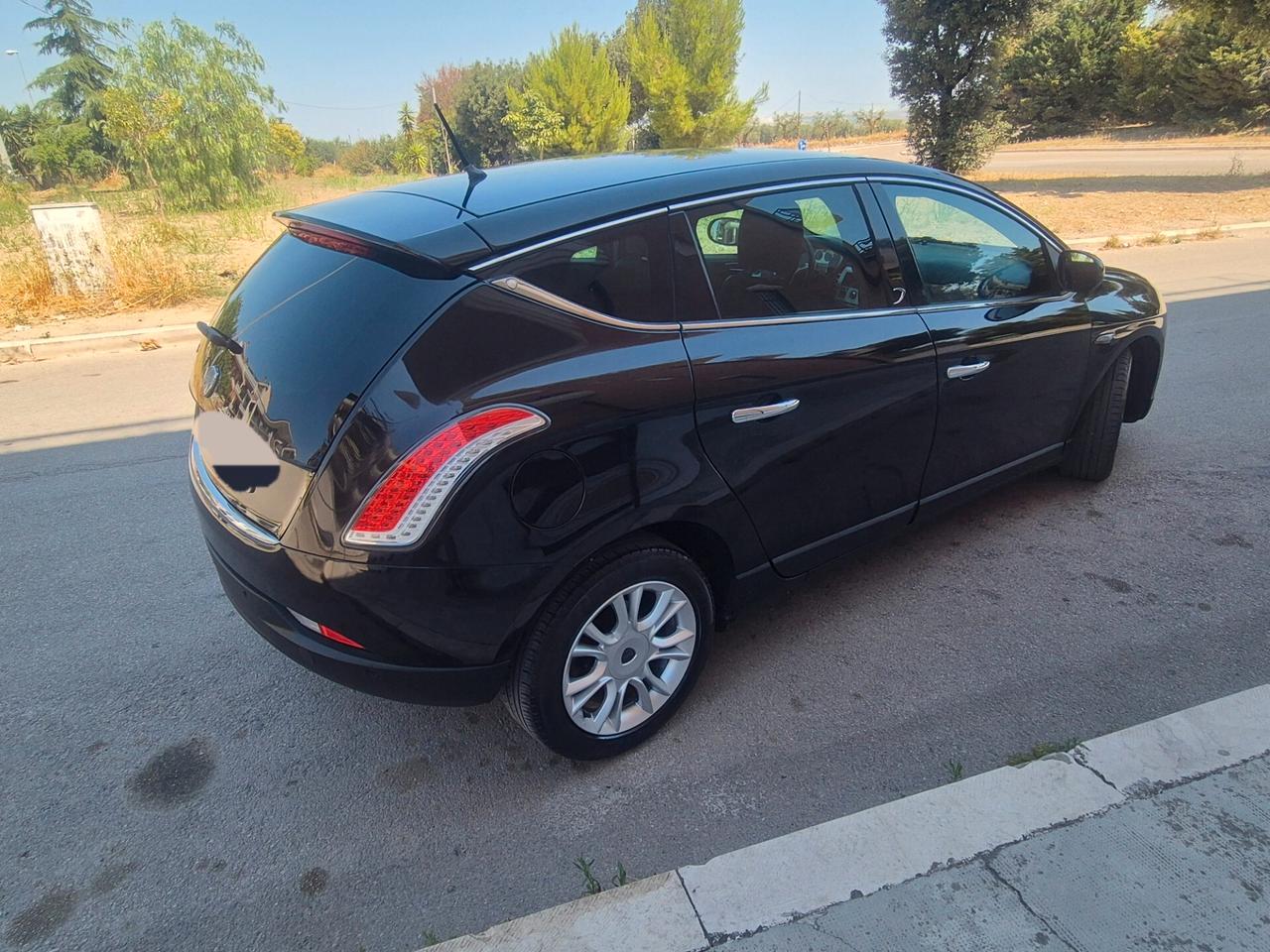 Lancia delta 2.0 multijet 165cv gold anno 2011