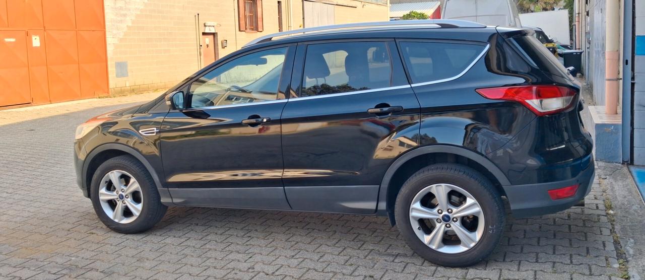 Ford Kuga 1.5 EcoBoost 120 CV S&S 2WD Titanium