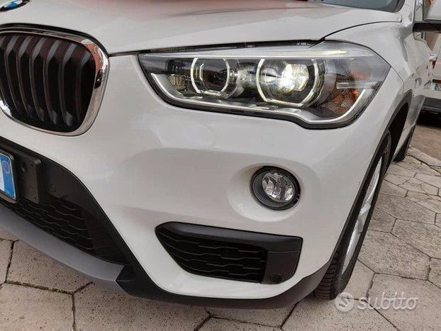 BMW X1 SDRIVE 18D NAVI/LED