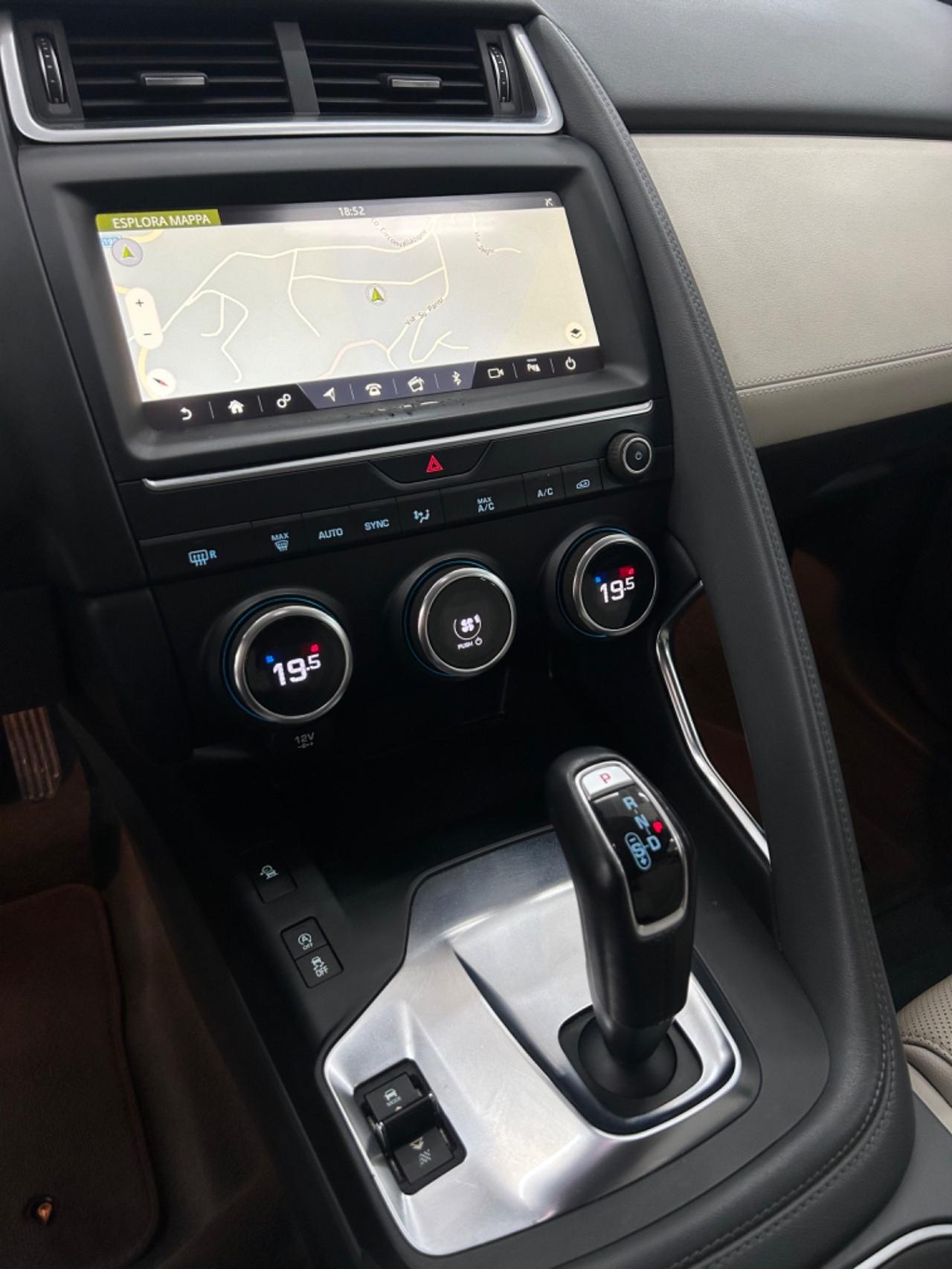 Jaguar E-Pace 2.0D 150 CV AWD R-Dynamic S FINANZIABILE