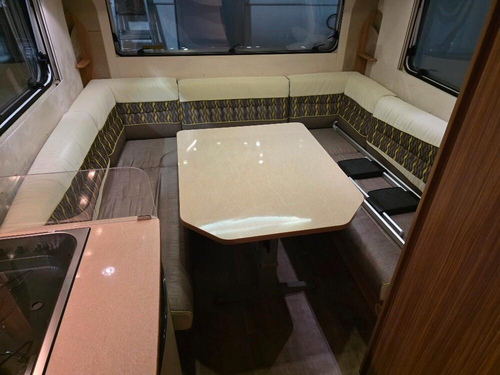 CARAVAN BURSTNER AVERSO PLUS 440TK