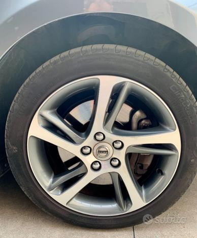 VOLVO V40 D2 Geartronic Kinetic EURO 6B