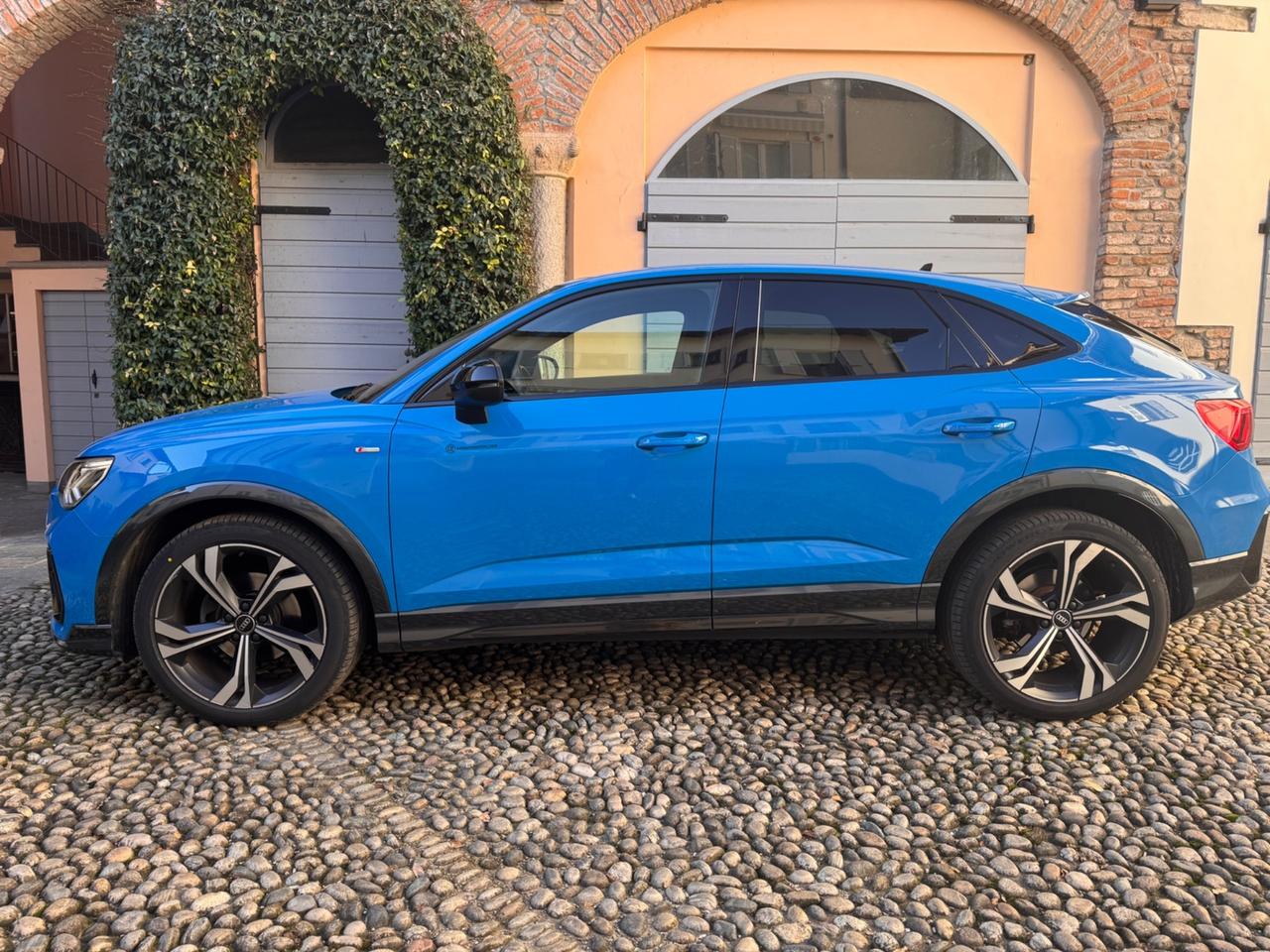 Audi Q3 SPB 35 TFSI S line edition