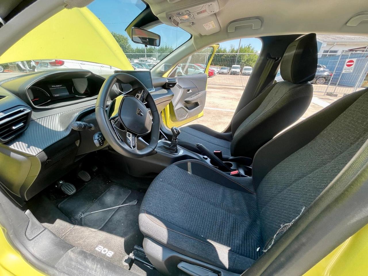 Peugeot 208 PureTech 100 Style **VEICOLO INCIDENTATO ** VA IN MOTO**