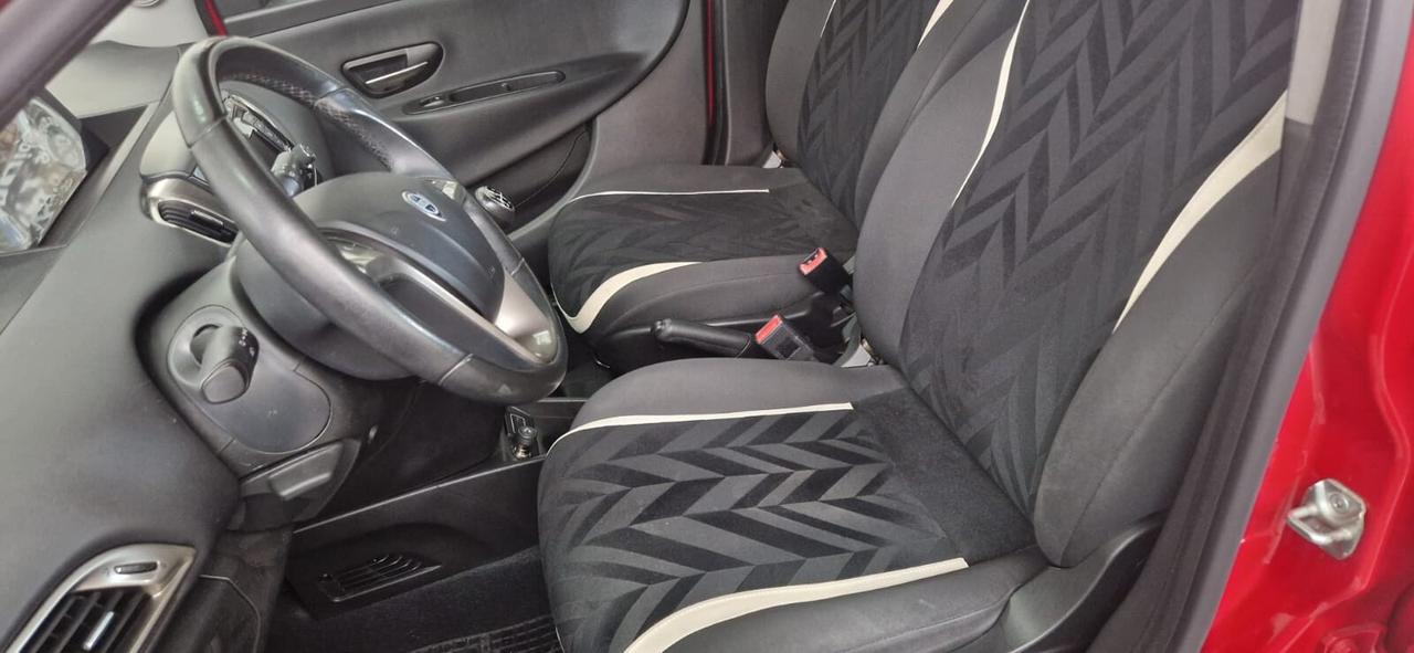 Lancia Ypsilon 1.2 69 CV 5 porte GPL Ecochic Gold