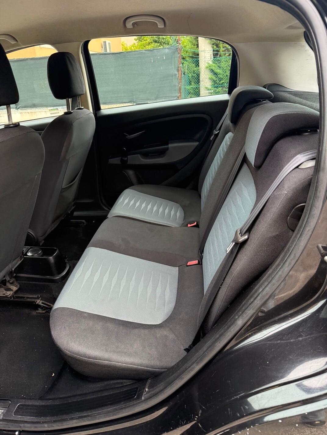 Fiat Grande Punto 1.4 METANO - NEOPATENTATI - 12 MESI DI GAR. -