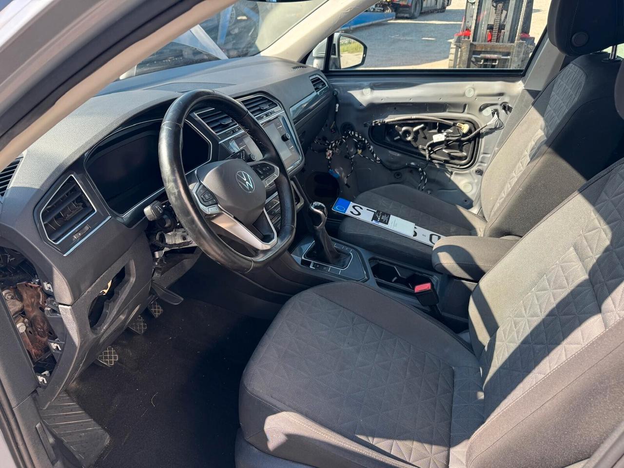 Volkswagen Tiguan 1.5 tsi 150cv NO ENGINE