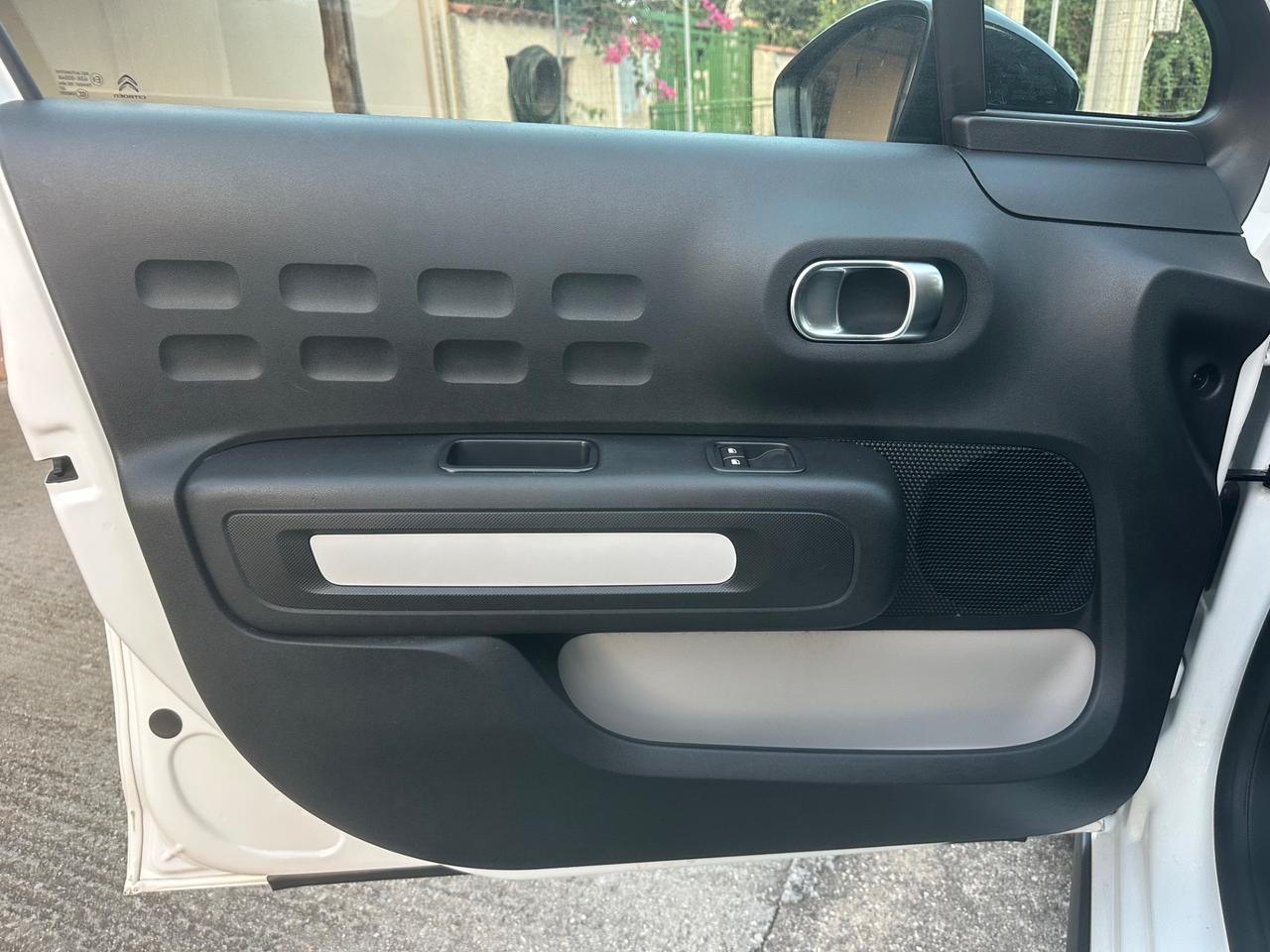 Citroen C3 BlueHDi 100 S&S Shine