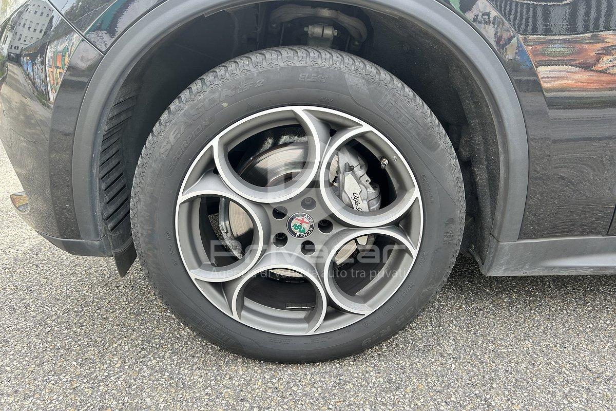 ALFA ROMEO Stelvio 2.0 Turbo 200 CV AT8 Q4 Business